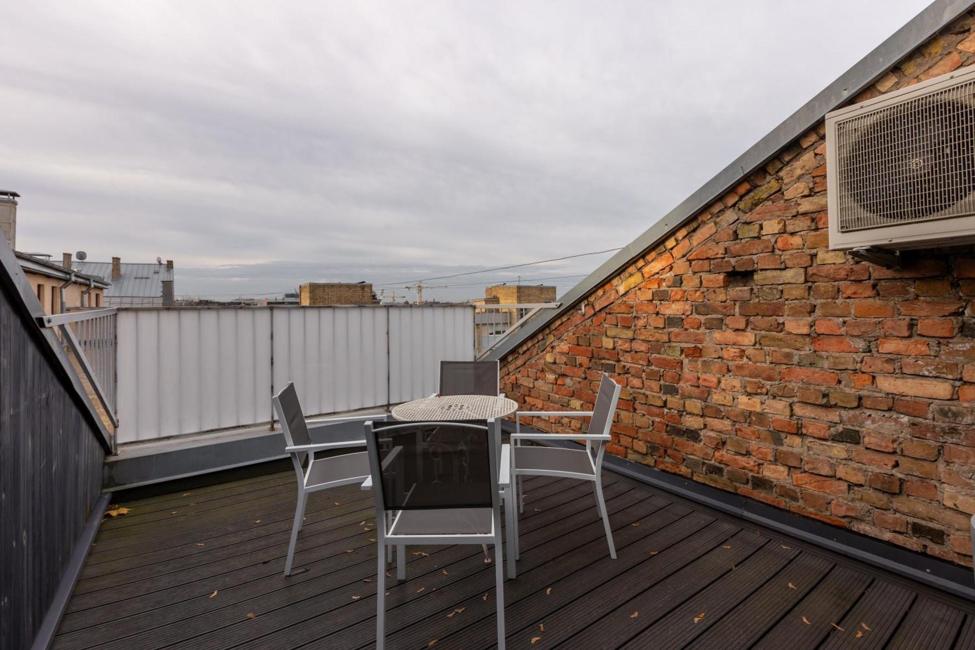 Penthouse Apartment With Terrace Riga Extérieur photo
