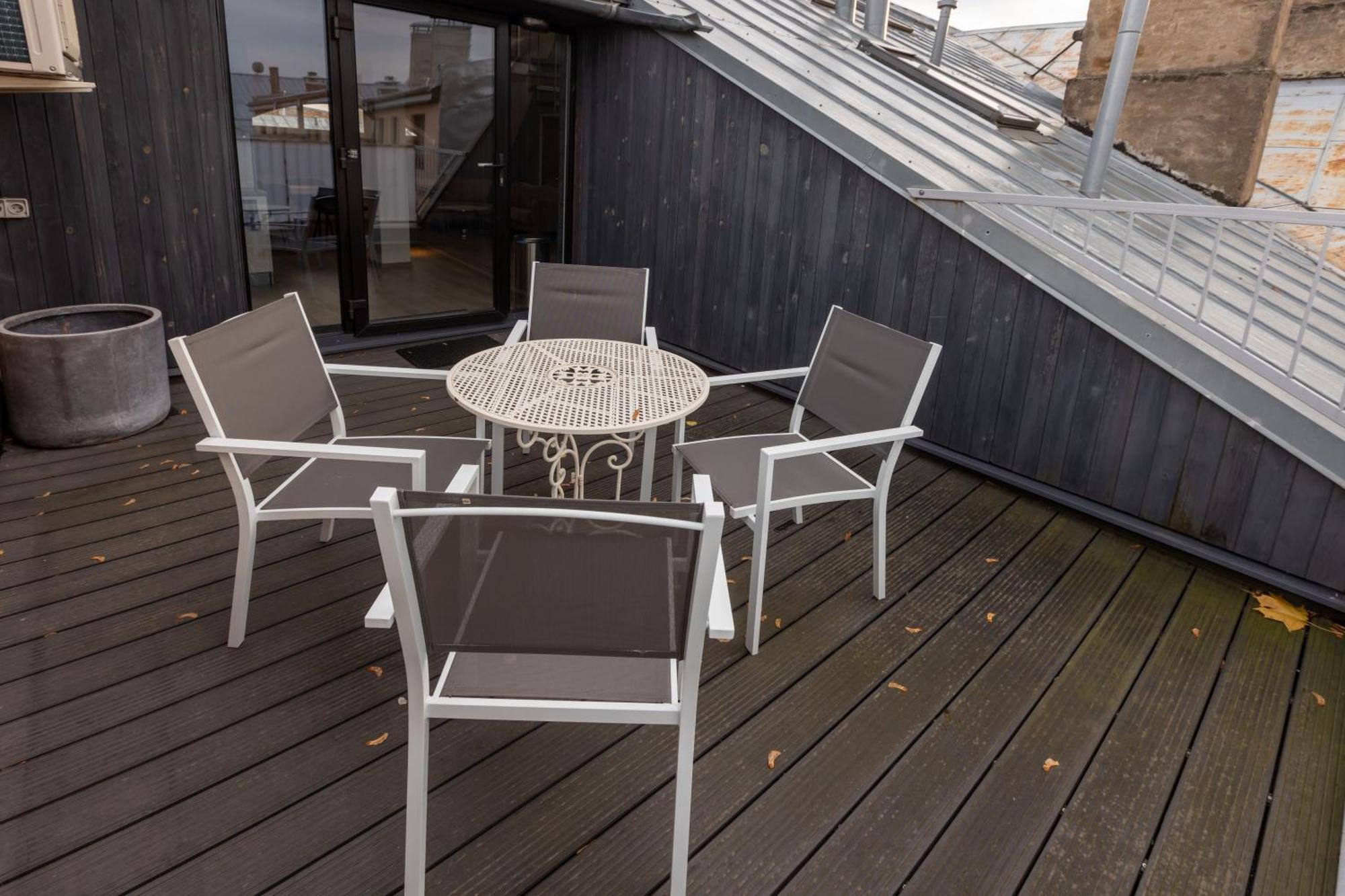 Penthouse Apartment With Terrace Riga Extérieur photo