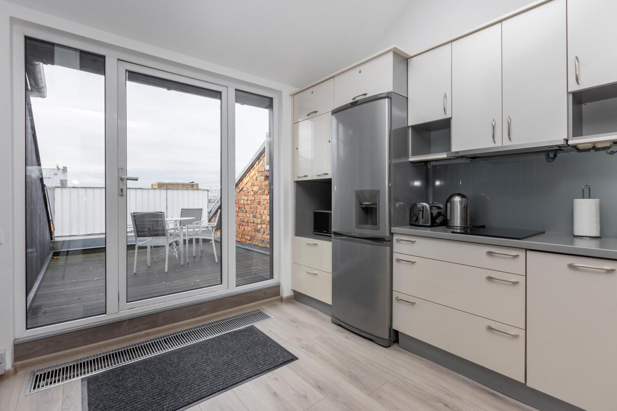 Penthouse Apartment With Terrace Riga Extérieur photo